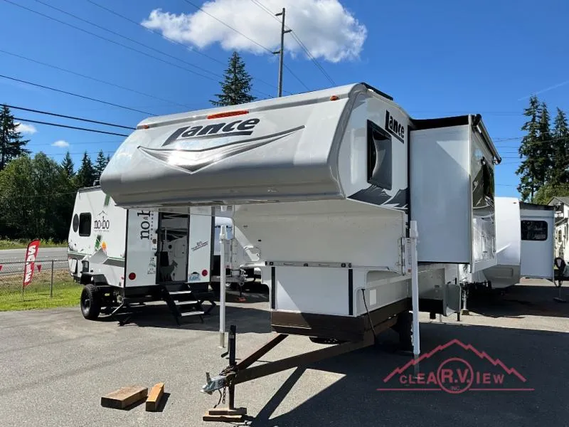 2026 Lance Lance Truck Campers New    1172 - Photo 2
