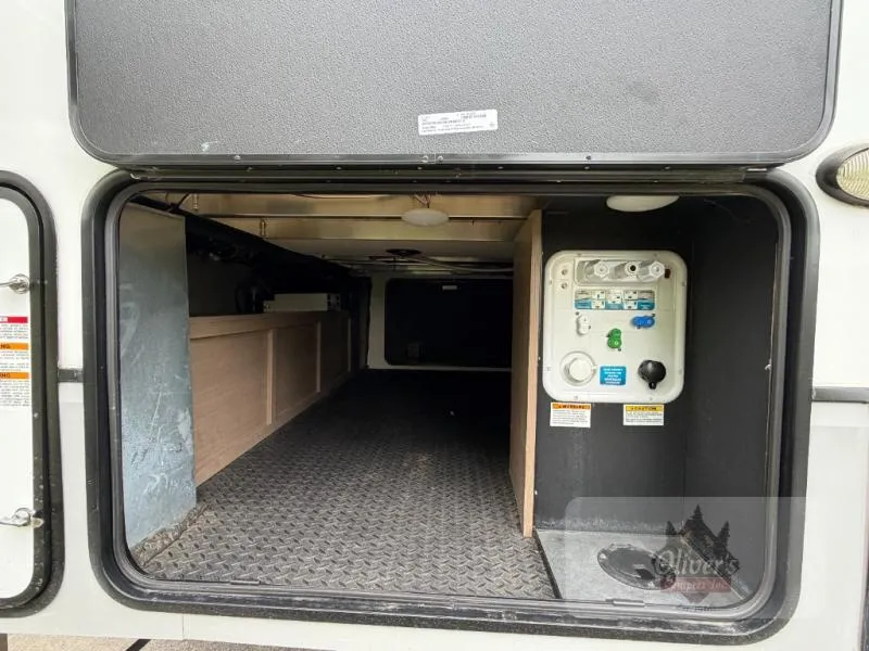 2024 KZ Durango Half-Ton 256RKT - Photo 4
