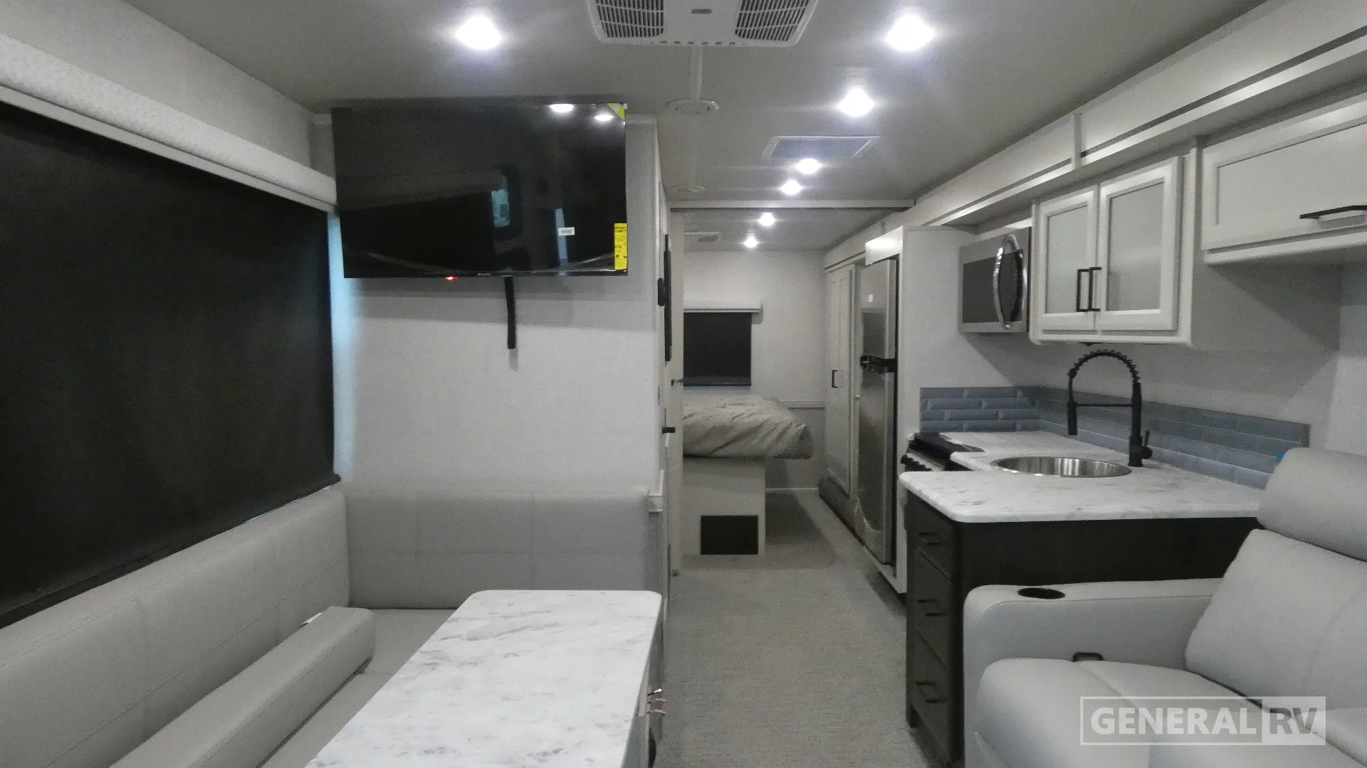 2026 Holiday Rambler Admiral 29M - Photo 3