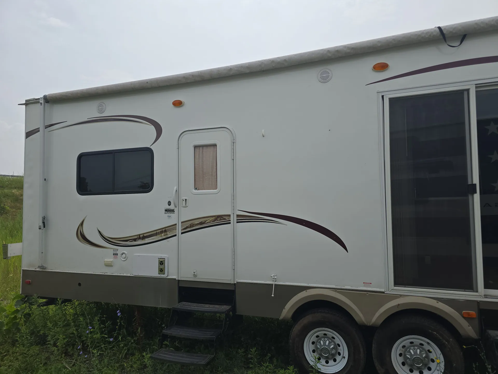 2014 Heartland Fairfield 404 FL — living area main