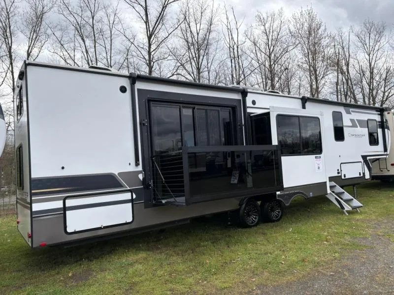 2026 Keystone Sprinter 3950SSP - Photo 3