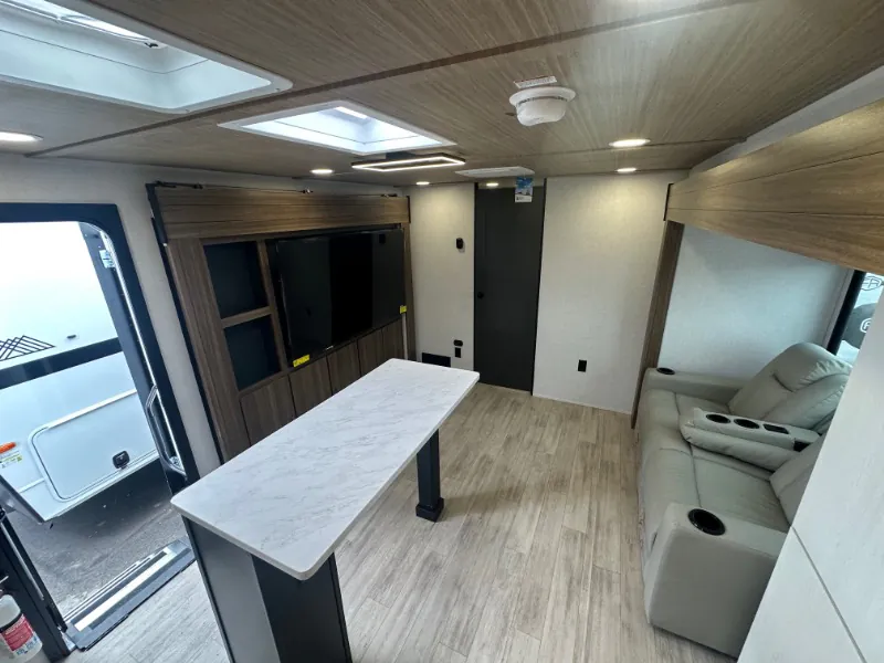 2026 Forest River Vibe Extreme Lite 2500FIK, Photos photo 4