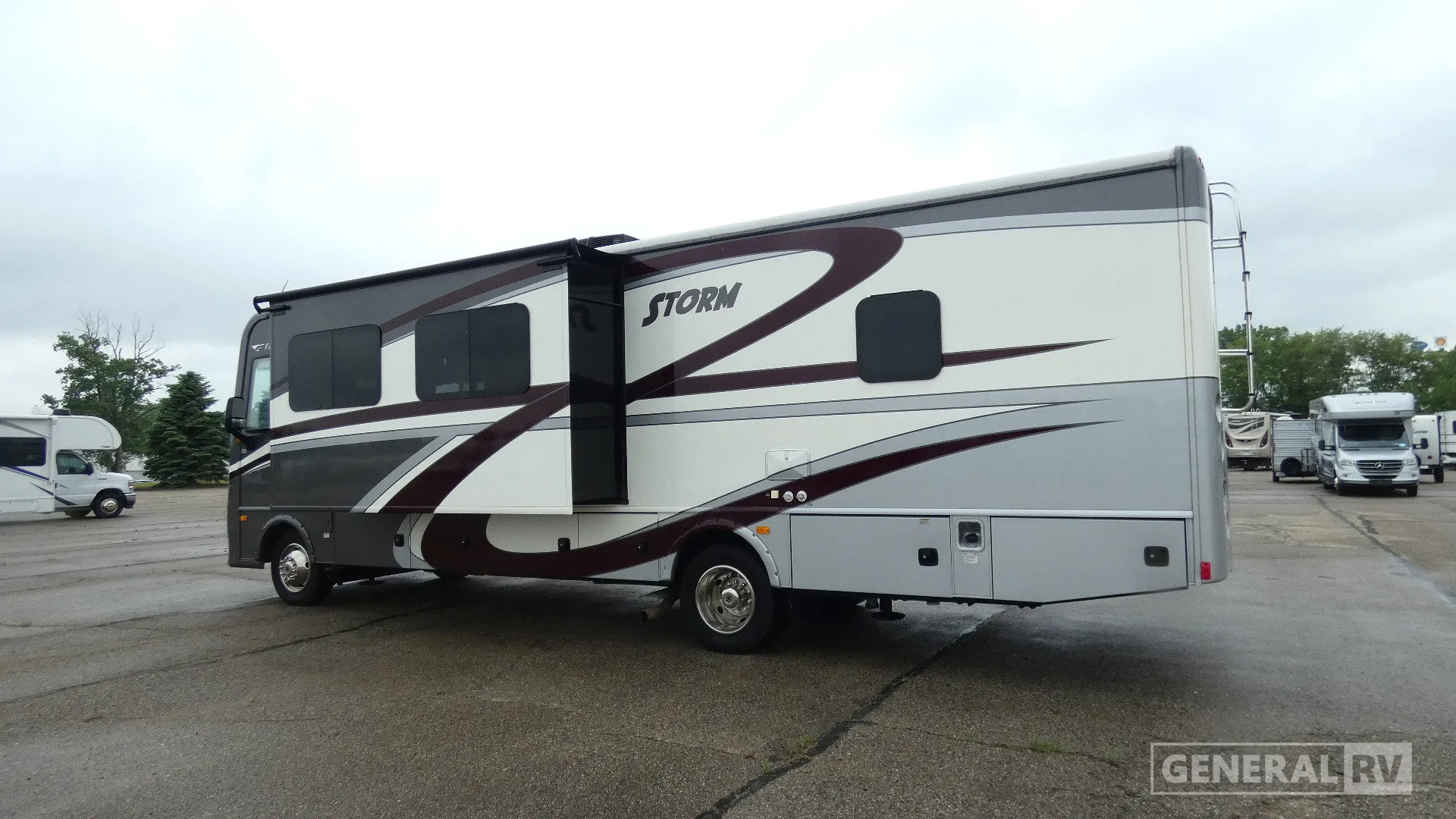 2016 Fleetwood Storm 32V - Photo 4