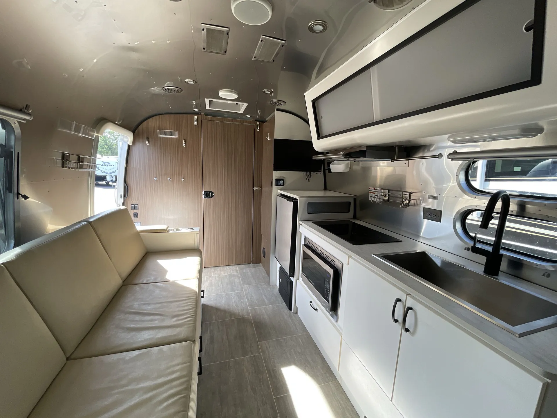 2020 airstream Caravel 22FB — living area main