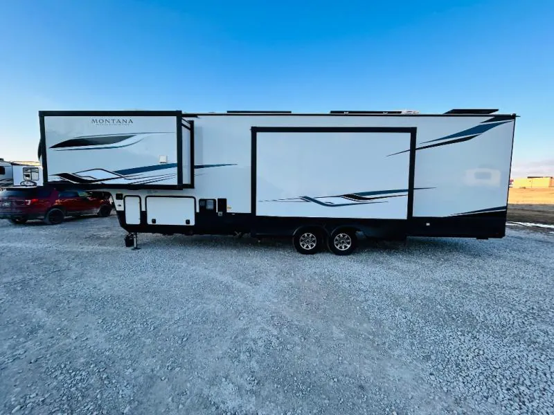2023 Keystone Montana High Country 351BH - Photo 4