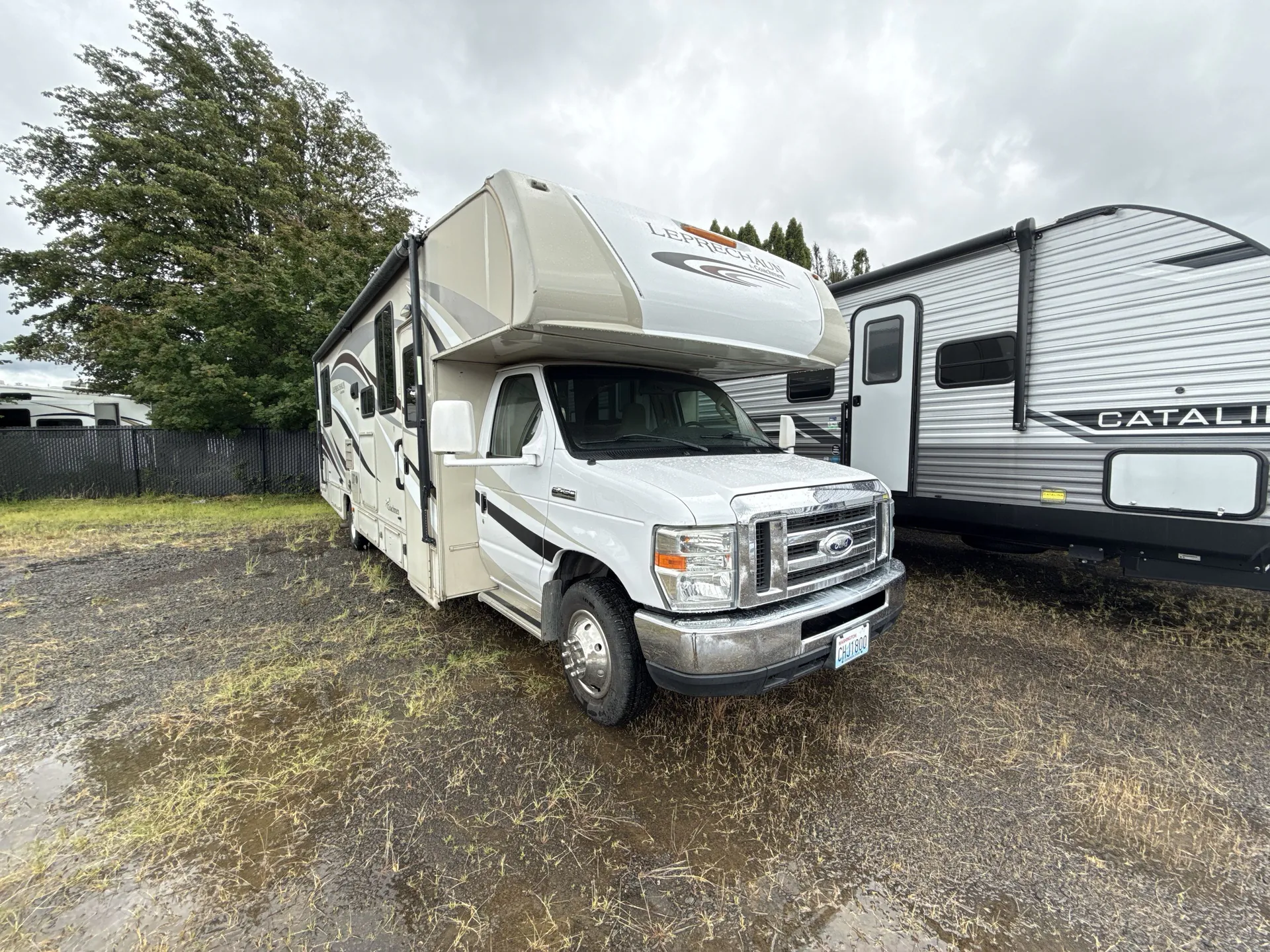 2017 Coachmen Leprechaun 319MB - Photo 2