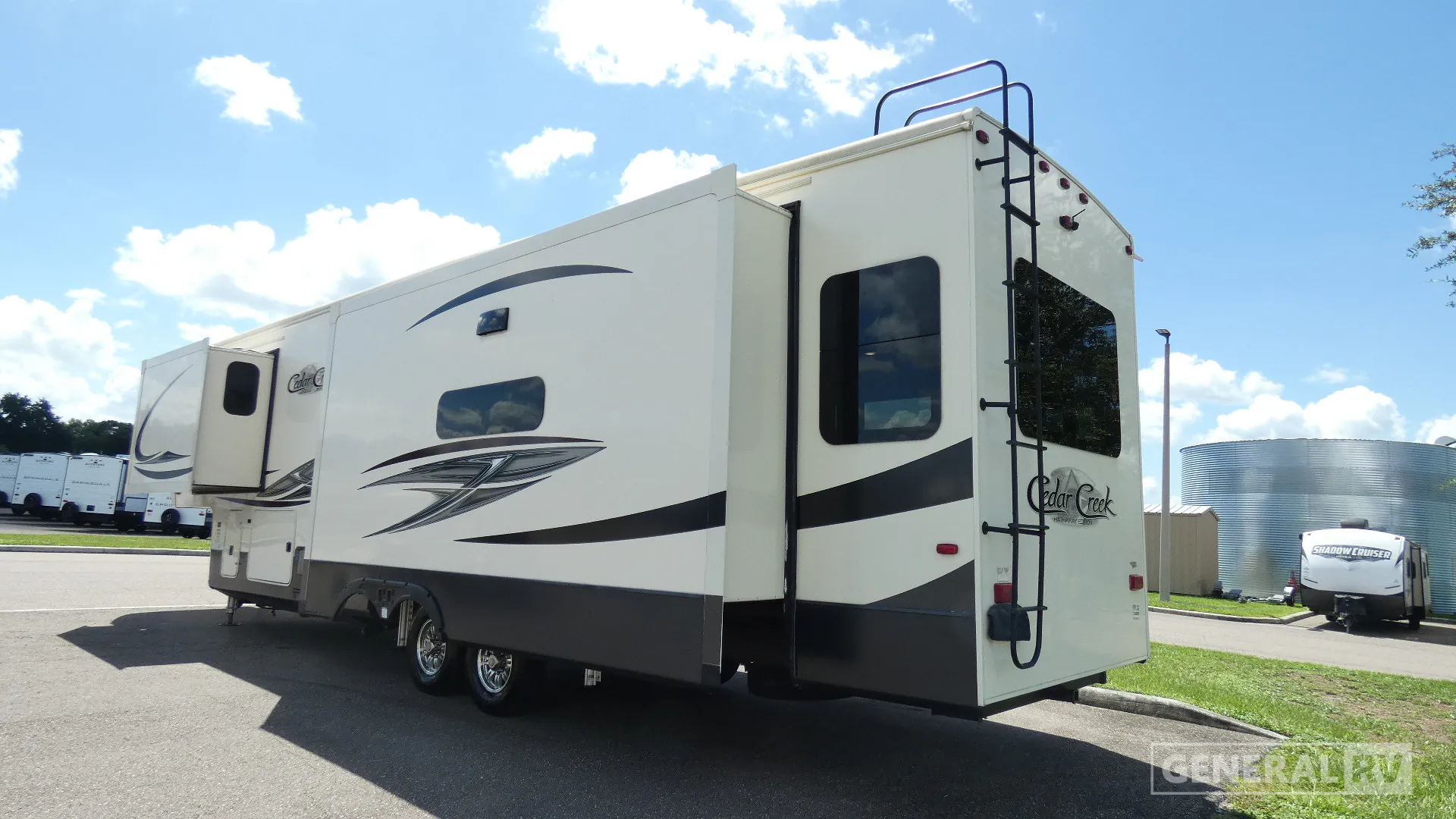 2020 Forest River Cedar Creek Hathaway Edition 36CK2 - Photo 4