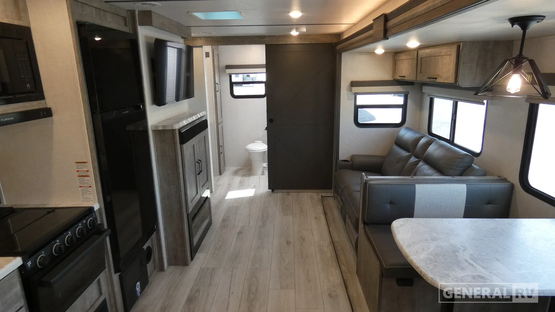 2023 Forest River Grand Surveyor 267RBSS - Photo 3