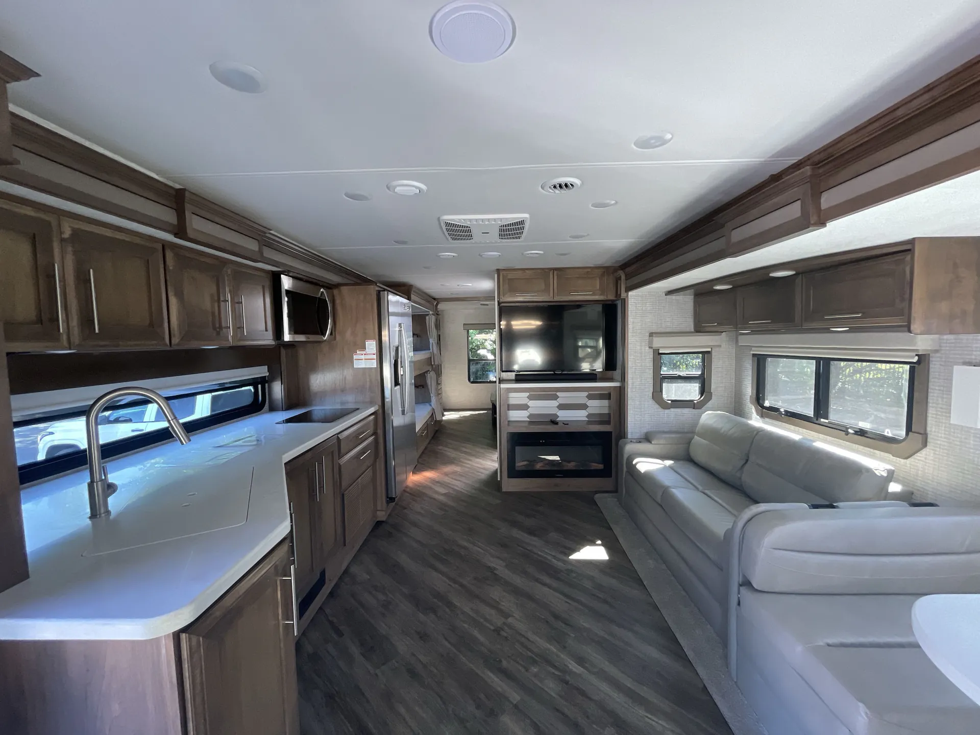 2024 Entegra Coach Accolade XL 37L — living area main