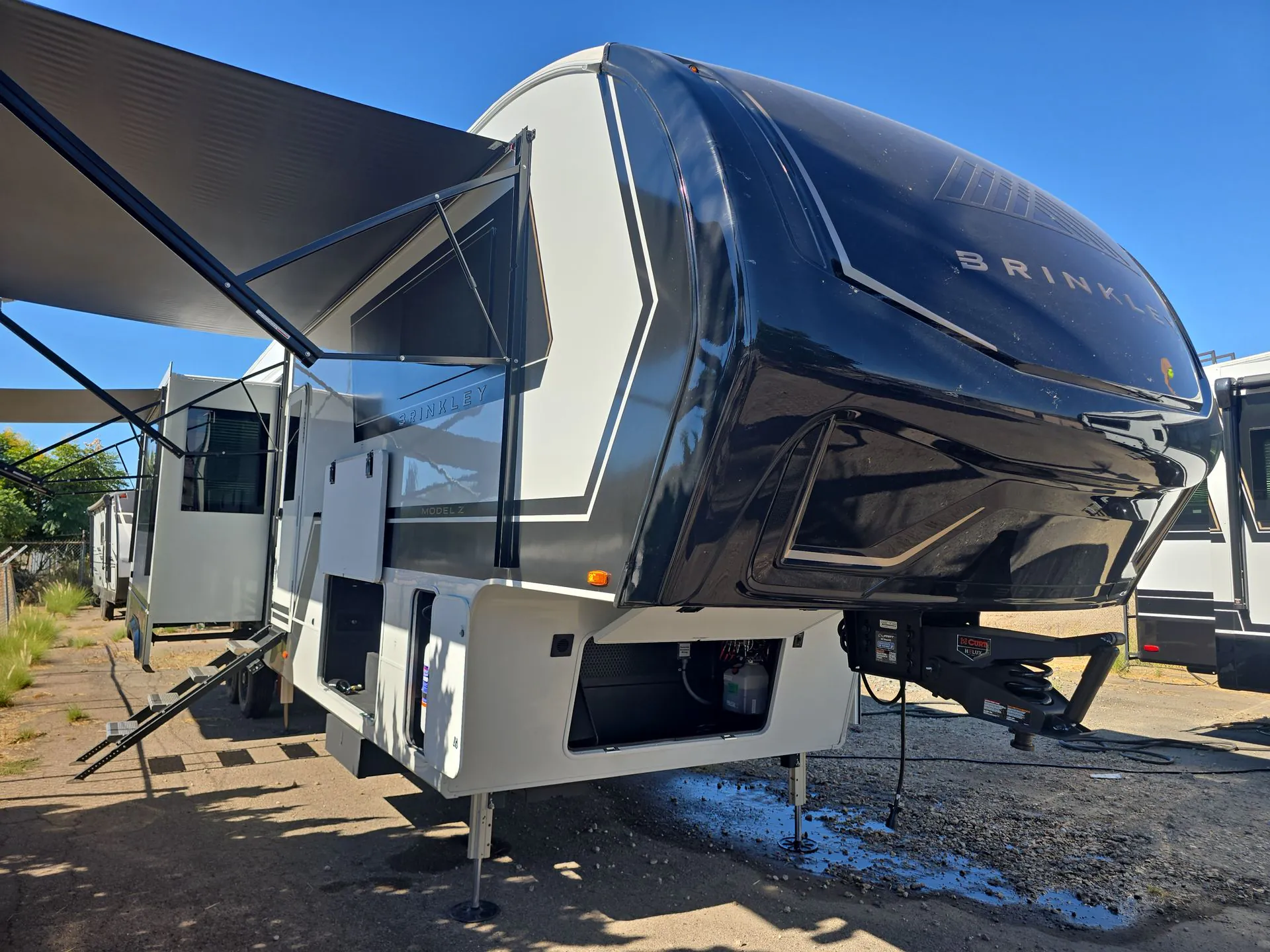 2027 Brinkley Model Z 3510 - Photo 2