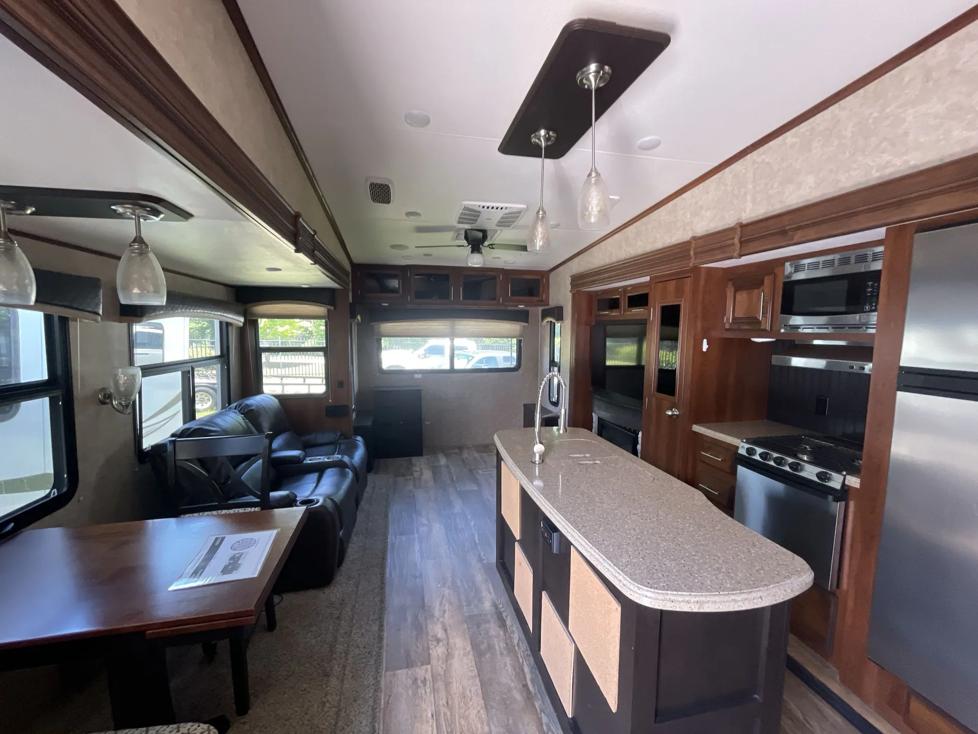 2017 Jayco Eagle 291RSTS — living area main