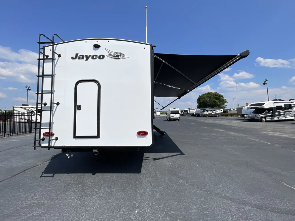 2027 Jayco Jay Feather 29BHB, Photos photo 7