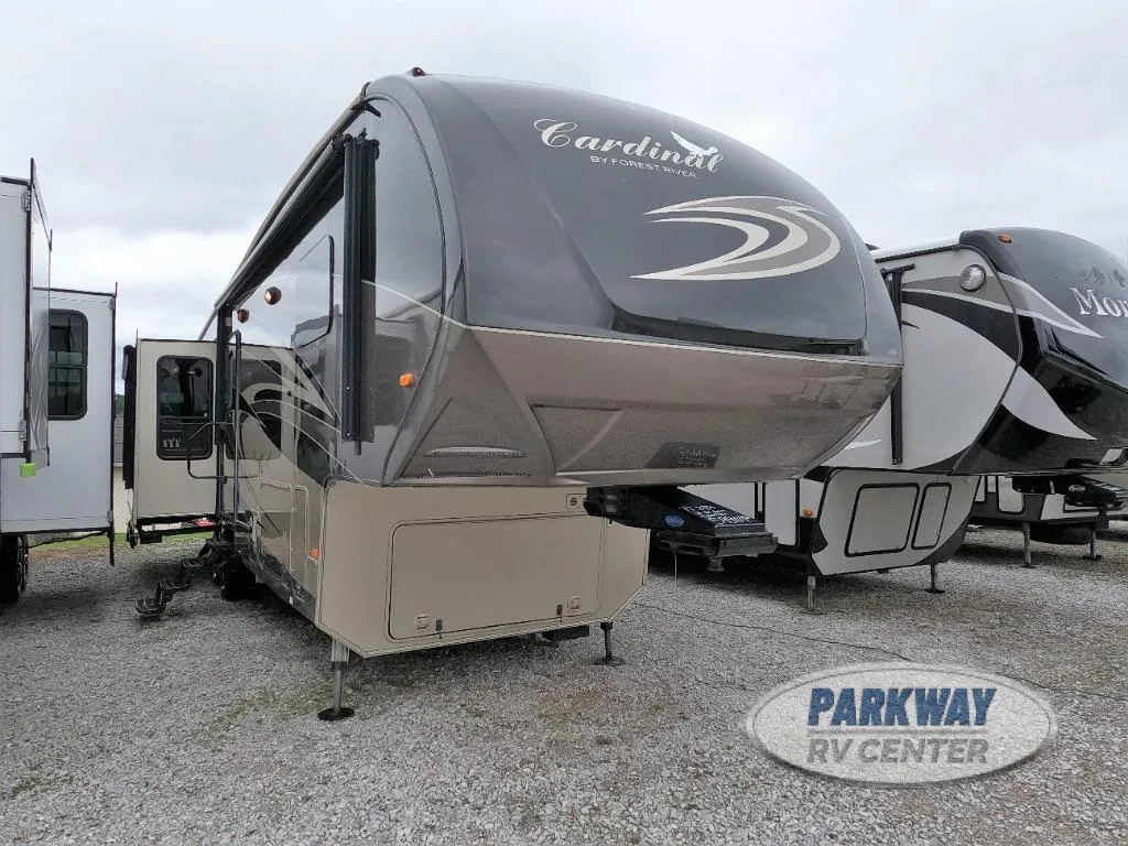 2017 Forest River Cardinal 3850RL - Photo 2
