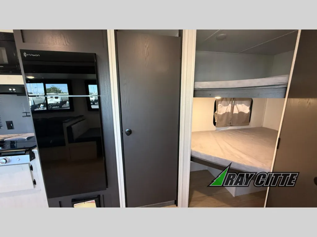 2027 Shasta RVs i-5 Edition 527BHS, Photos photo 16