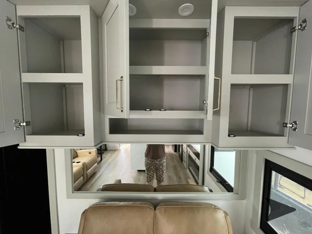 2026 Brinkley Model G 4100, Photos photo 12