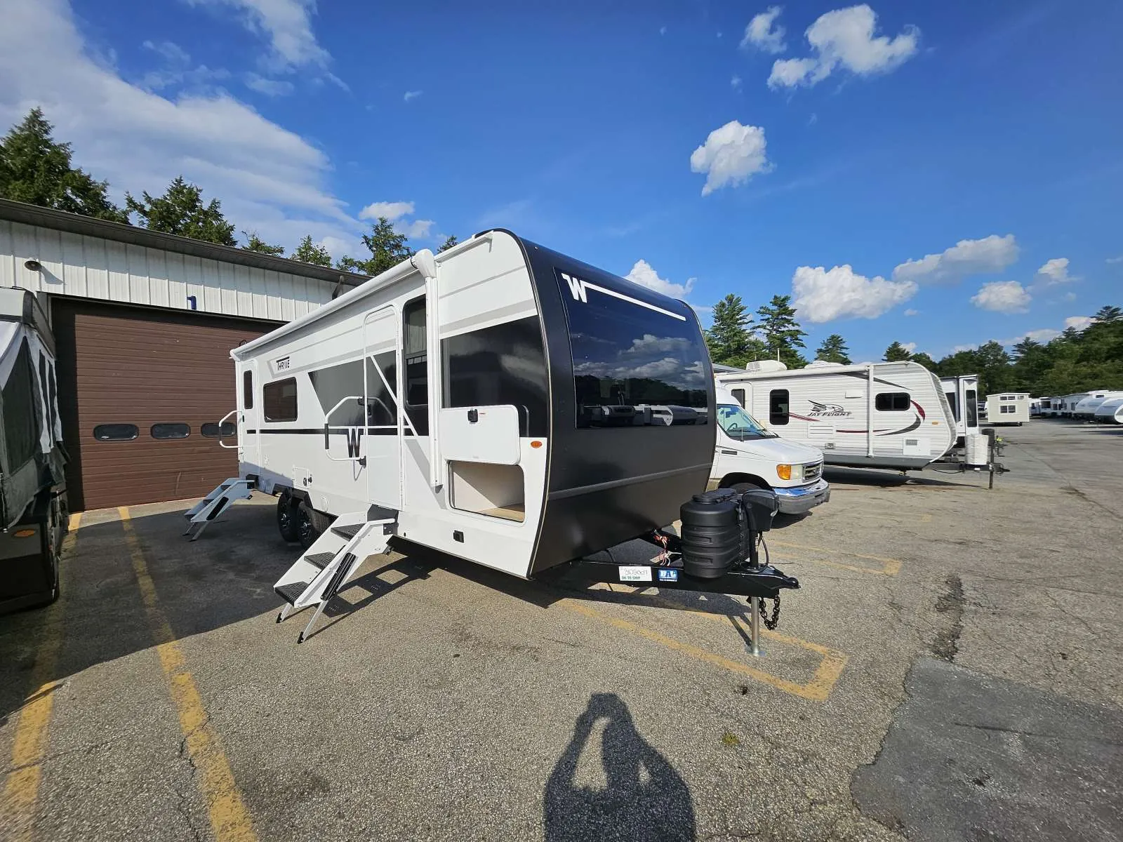 2026 Winnebago Thrive 24RKS - Photo 2