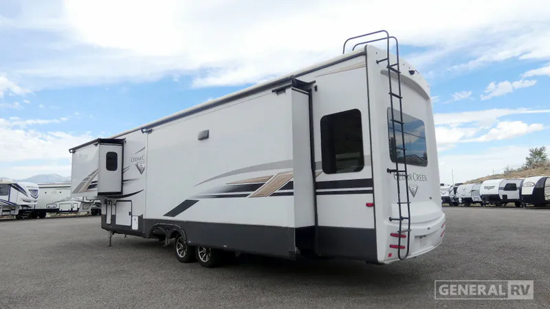 2021 Forest River Cedar Creek Champagne Edition 38EL, Photos photo 3
