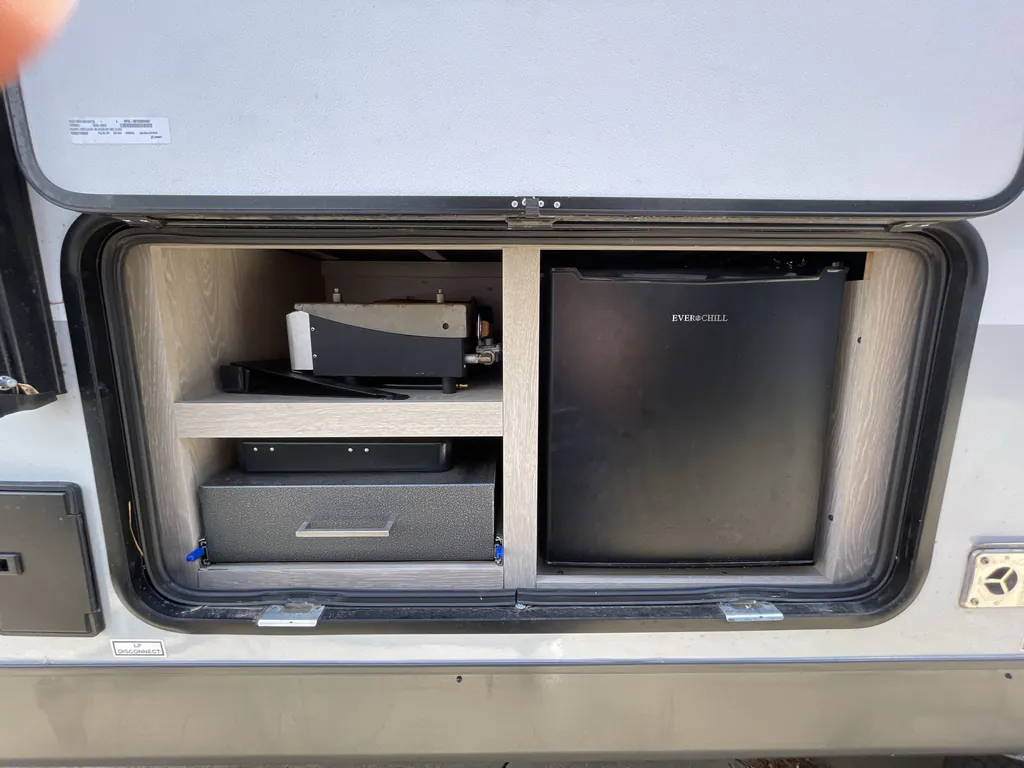 2023 Forest River Flagstaff Micro Lite 25FKS, Photos photo 6