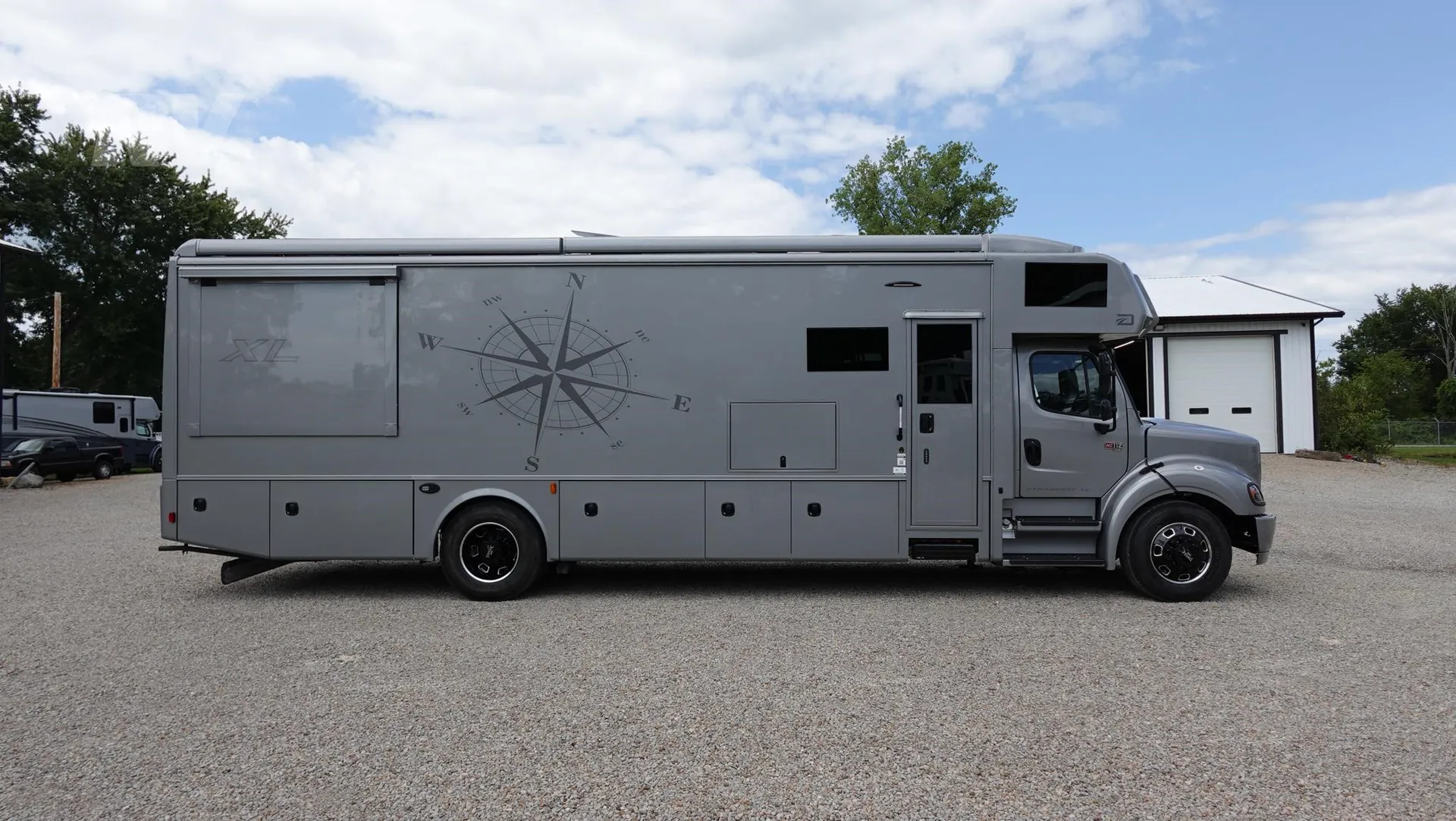 2027 Dynamax Corp DynaQuest XL 3400KD dealer photo 1 from Performance RV Sales