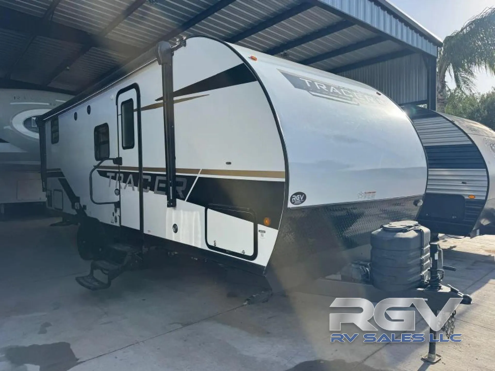 2024 Prime Time Tracer 240BHSLE - Photo 2