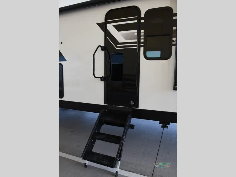 2026 Venture RV Campbound Platinum 281CBH - Photo 3