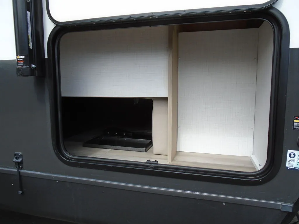 2024 Forest River Rockwood Mini Lite 2104S - Photo 4