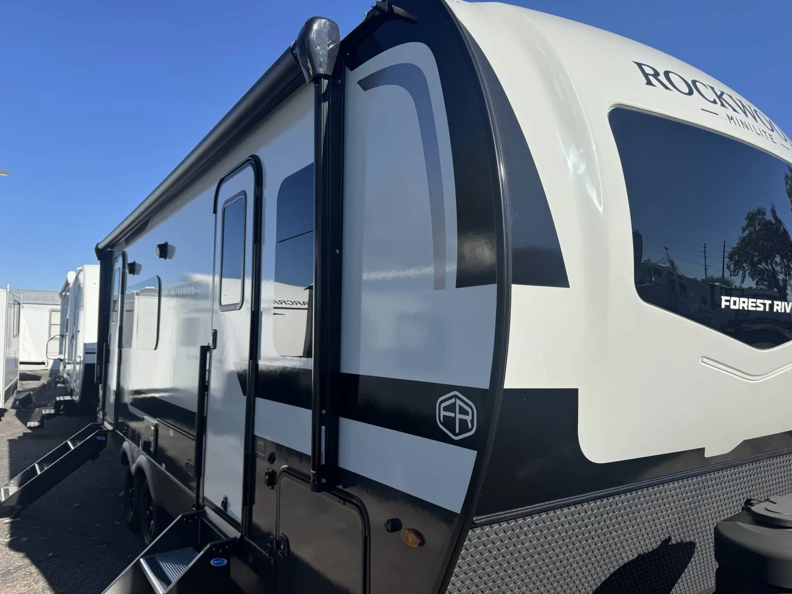 2026 Forest River Rockwood Mini Lite 2515S - Photo 2
