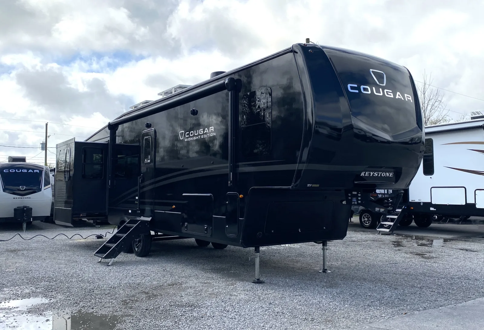 2026 Keystone Cougar 320RDS - Photo 2