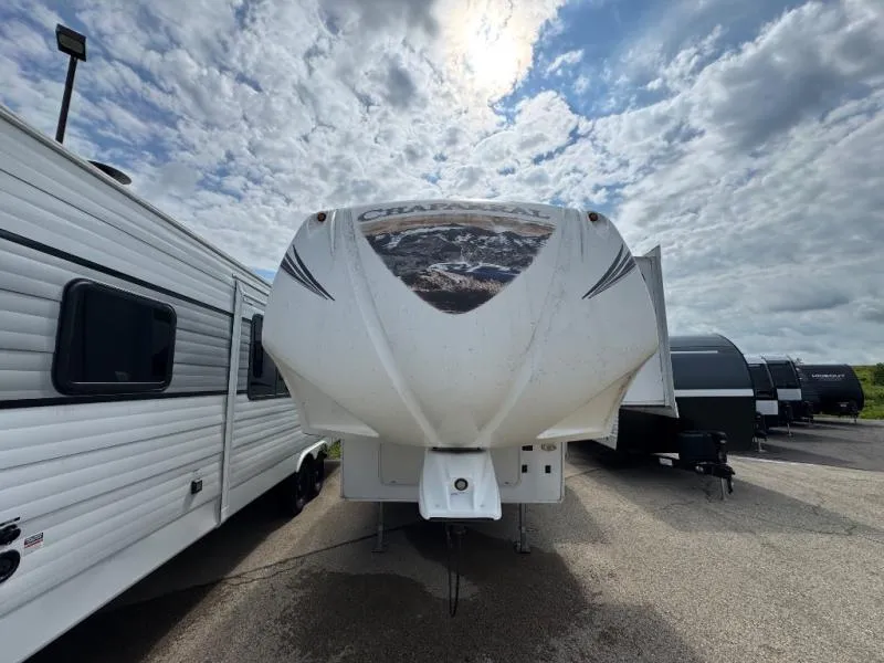 2013 Coachmen Chaparral 345BHS - Photo 4