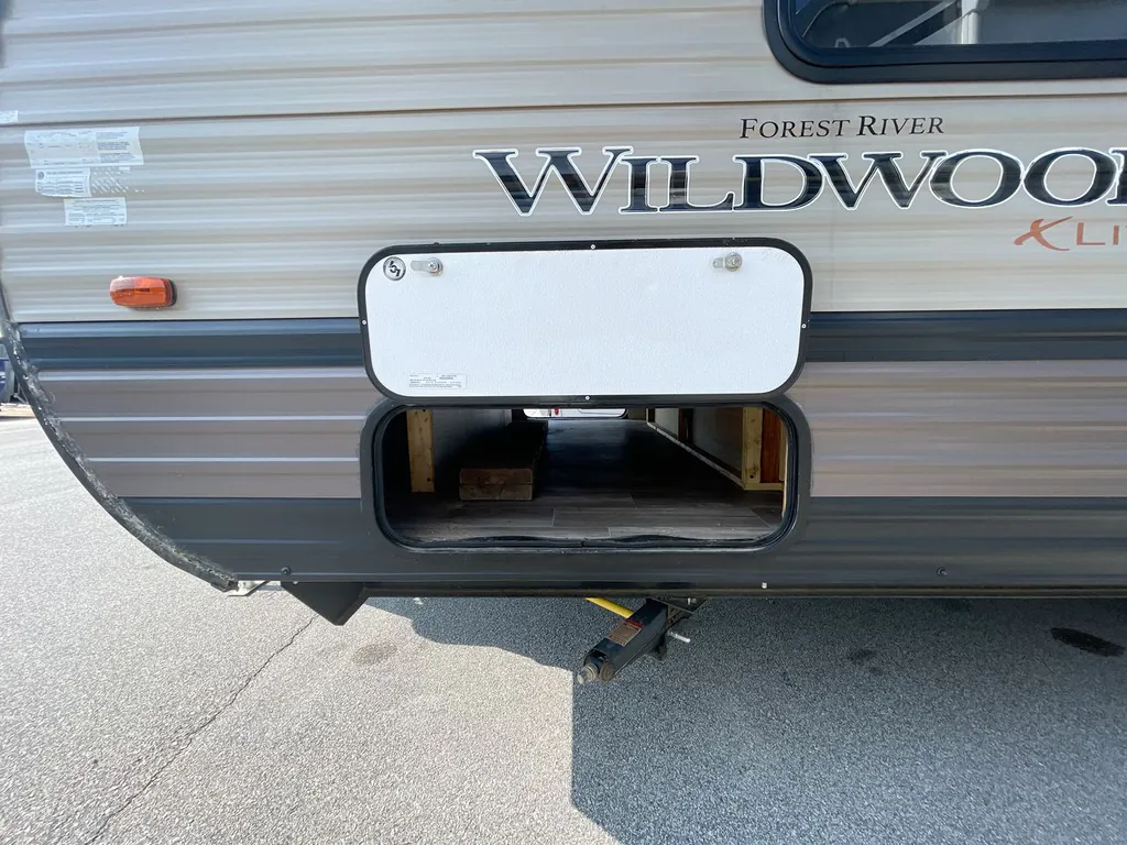 2020 Forest River Wildwood X-Lite 233RBXL, Photos photo 4