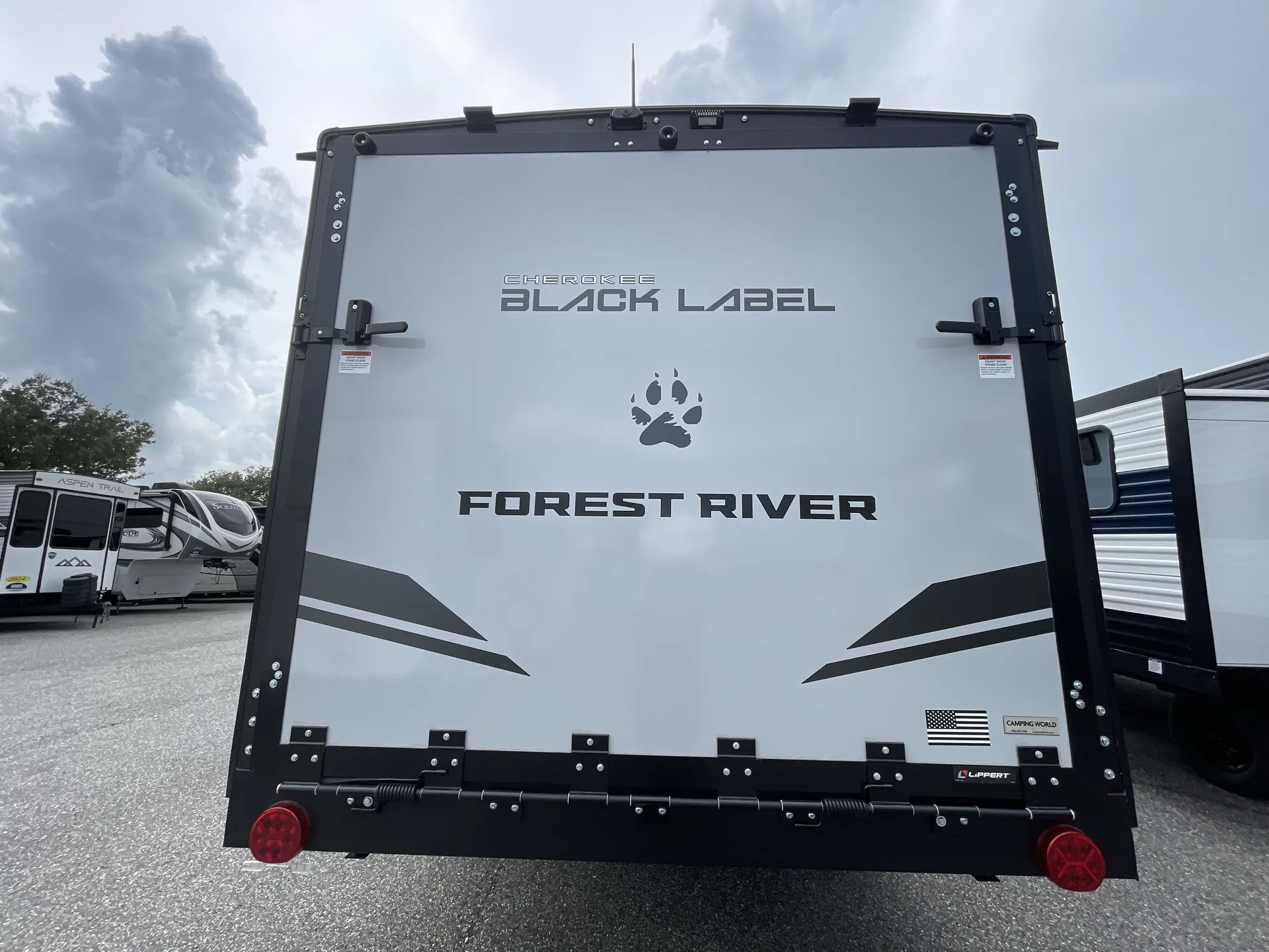 2027 Forest River Cherokee Grey Wolf Black Label 18RRBL — off campside