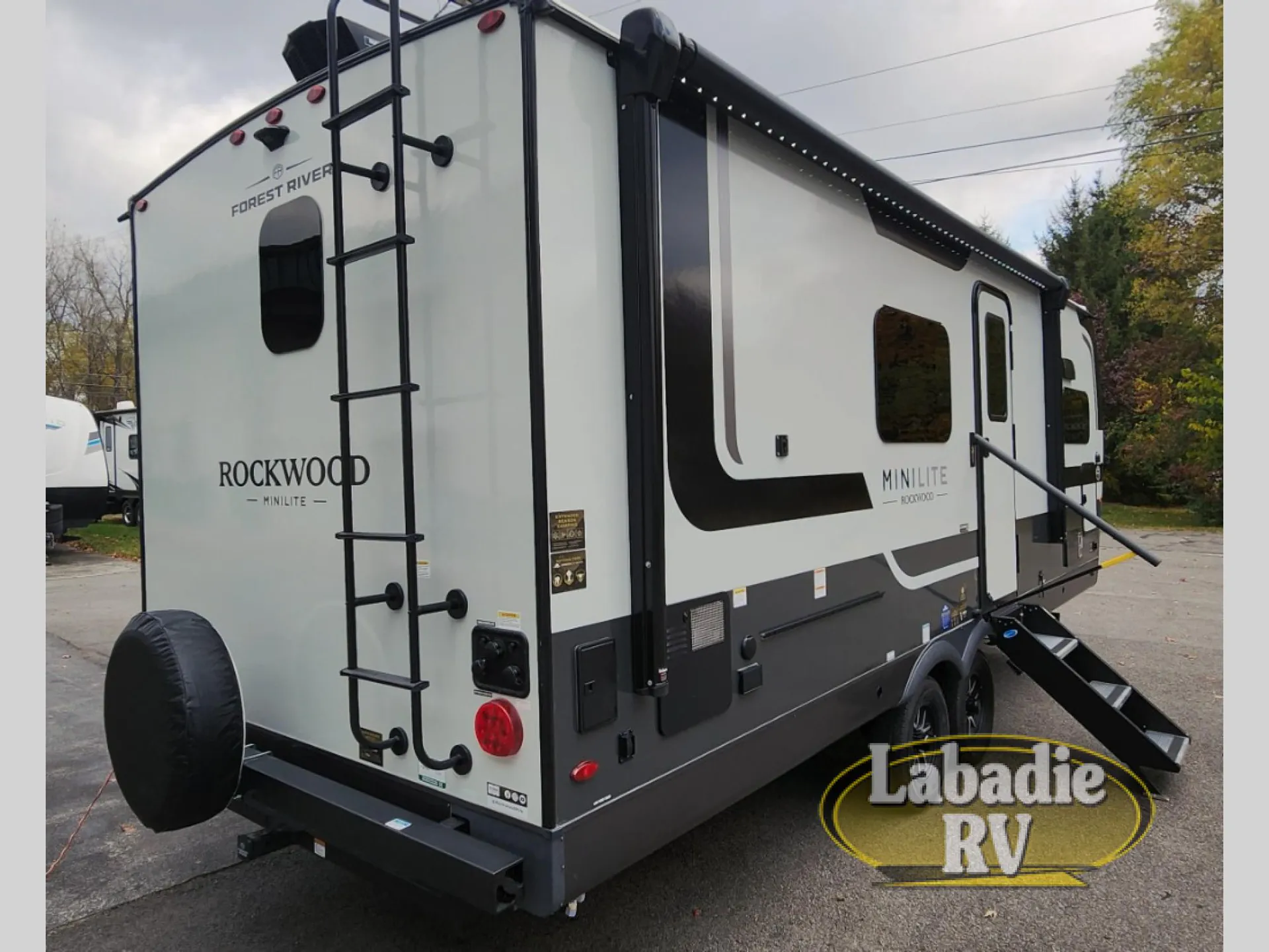 2027 Forest River Rockwood Mini Lite 2523MBR - Photo 3