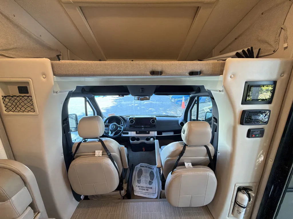 2021 Thor Motor Coach Tiburon 24FB, Photos photo 21