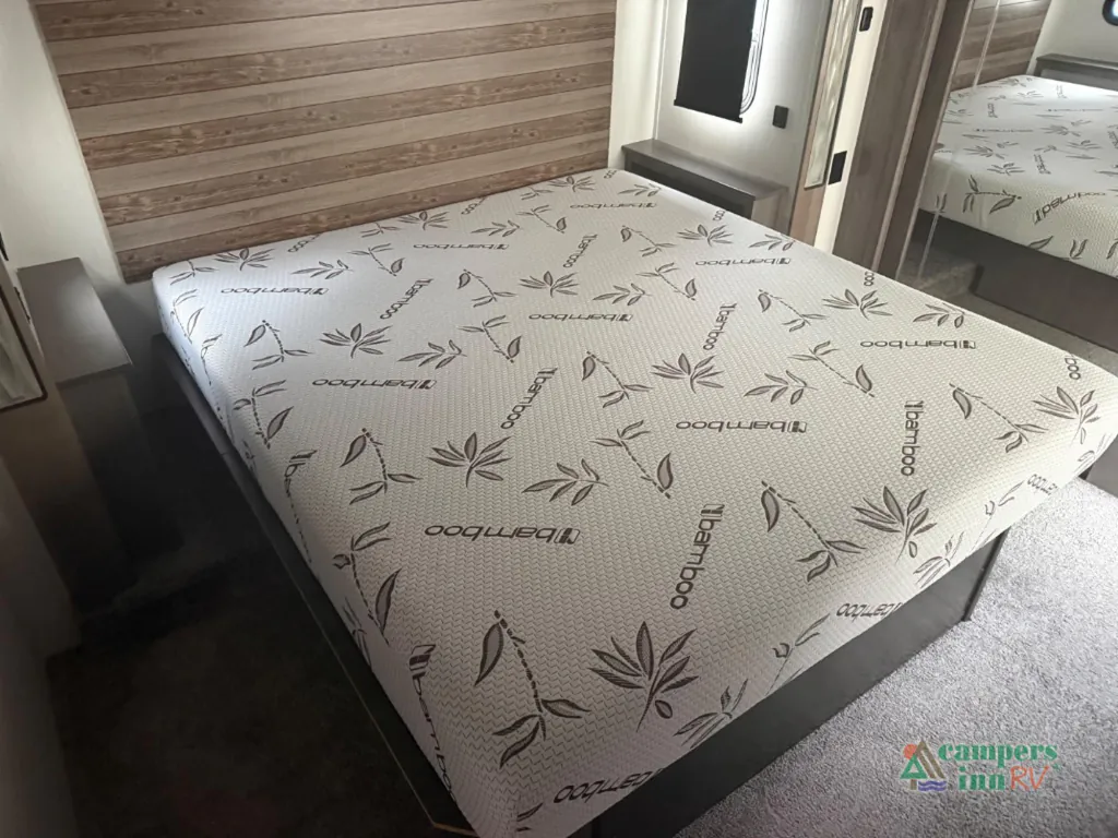 2020 Forest River Cedar Creek Champagne Edition 38EL, Photos photo 37