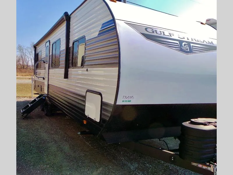 2026 Gulf Stream RV Conquest Ultra Lite 251RE - Photo 2