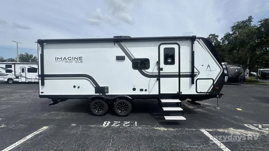 2026 Grand Design Imagine XLS 22BHE - Photo 3