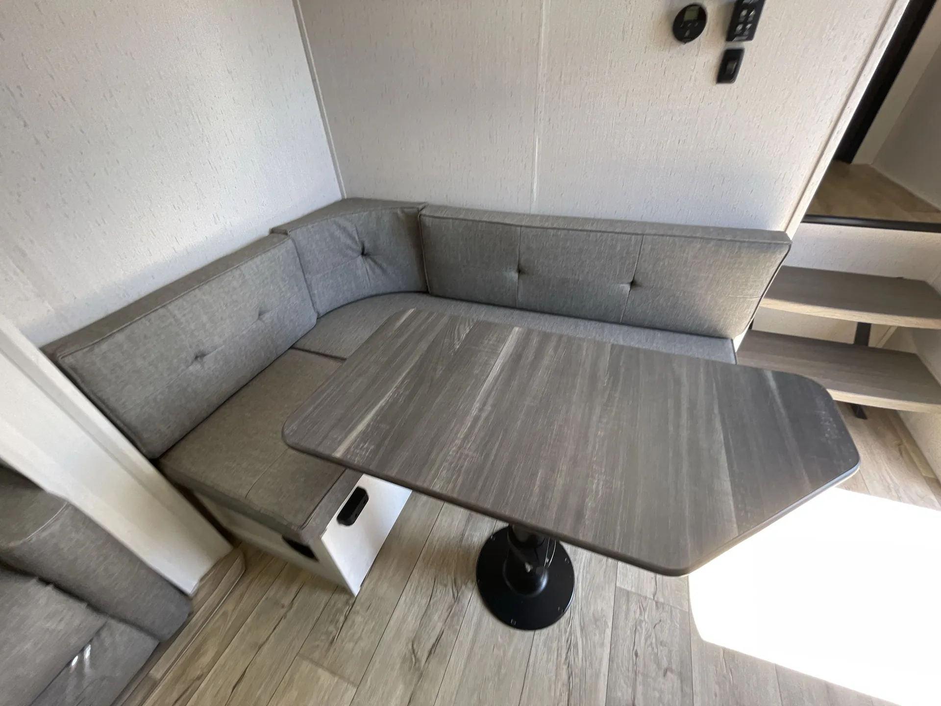 2024 Dutchmen Astoria 260RK — living area main