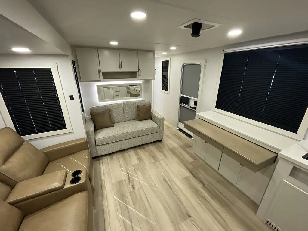 2025 Brinkley Model I 275, Photos photo 3