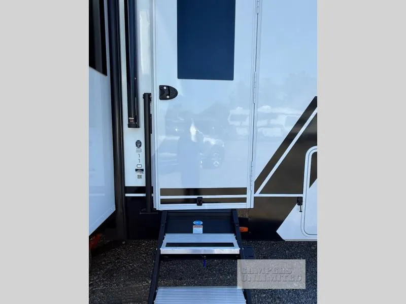 2026 Brinkley Model Z 3110 - Photo 3