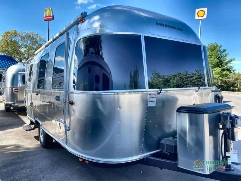 2026 Airstream Bambi 22FB - Photo 3