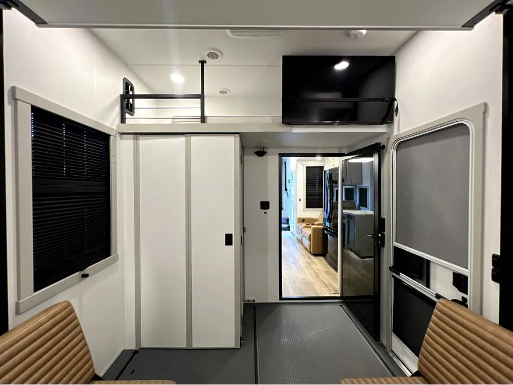 2026 Brinkley Model G 3520, Photos photo 16