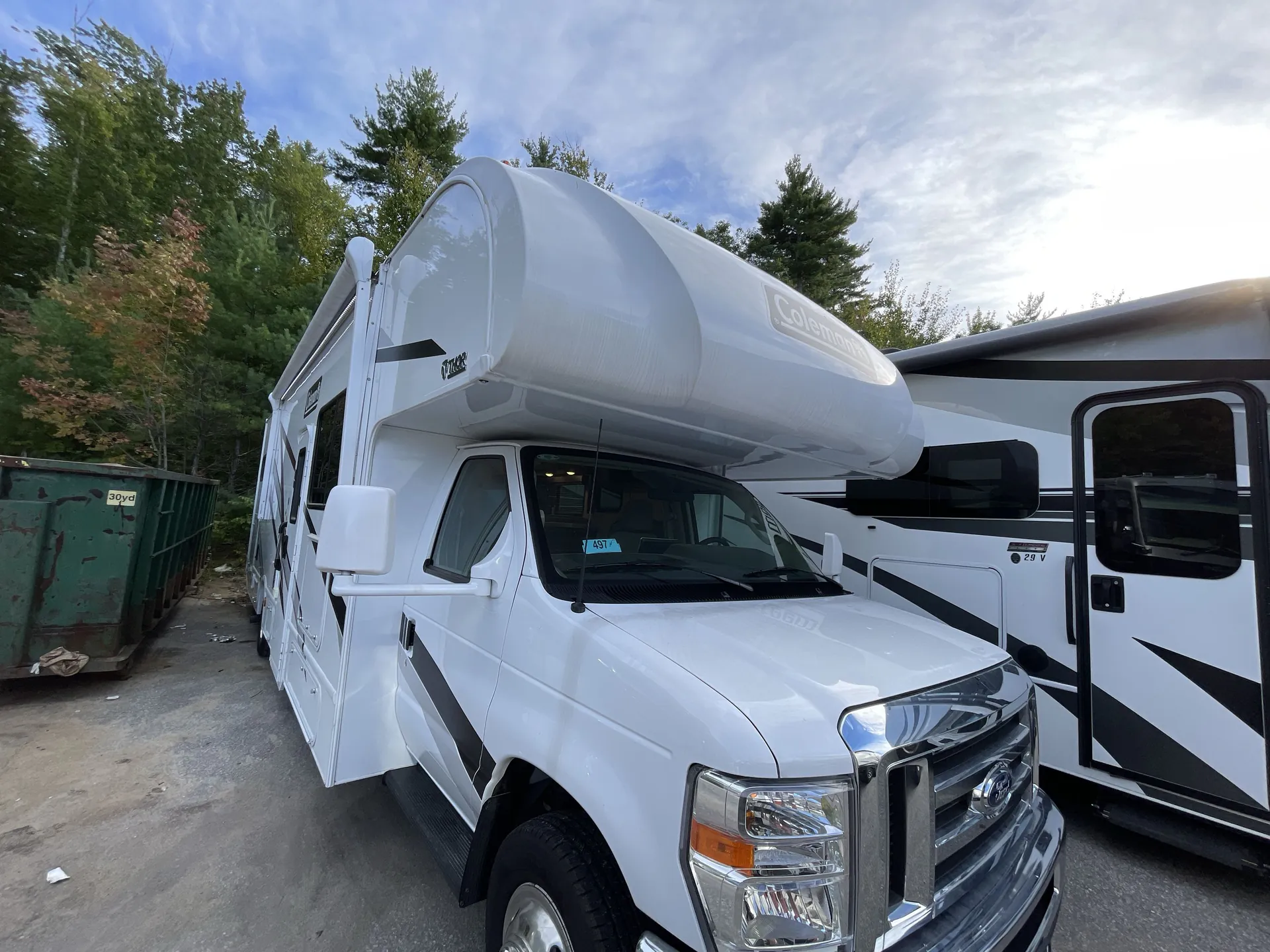 2025 Thor Motor Coach Coleman 31CM - Photo 2