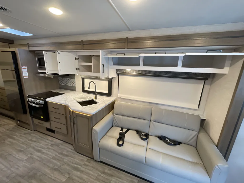 2026 Thor Motor Coach Freedom Traveler A29, Photos photo 12