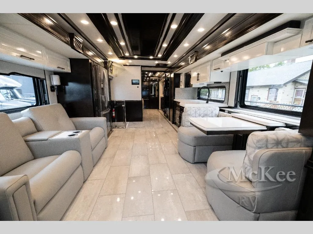 2026 Newmar Summit Aire 4540 - Photo 3