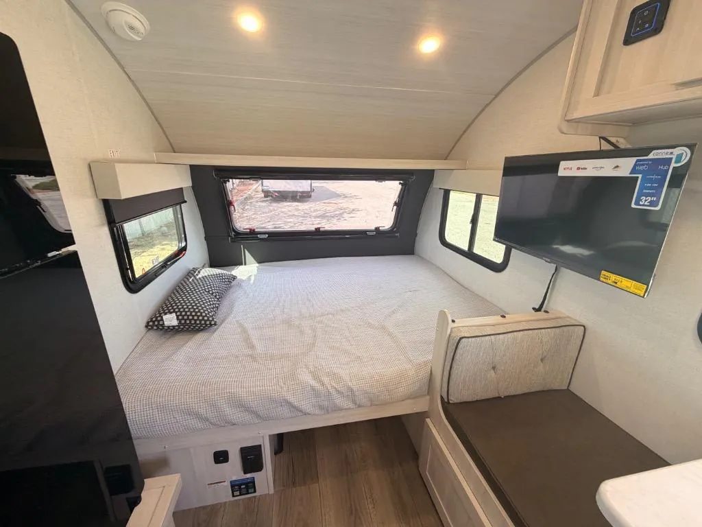 2026 Forest River R-Pod RP-180 — Photo 7
