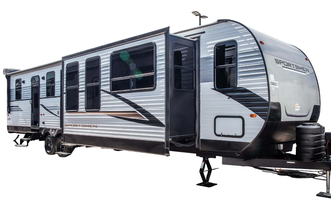 Sportsmen Classic 364BH exterior