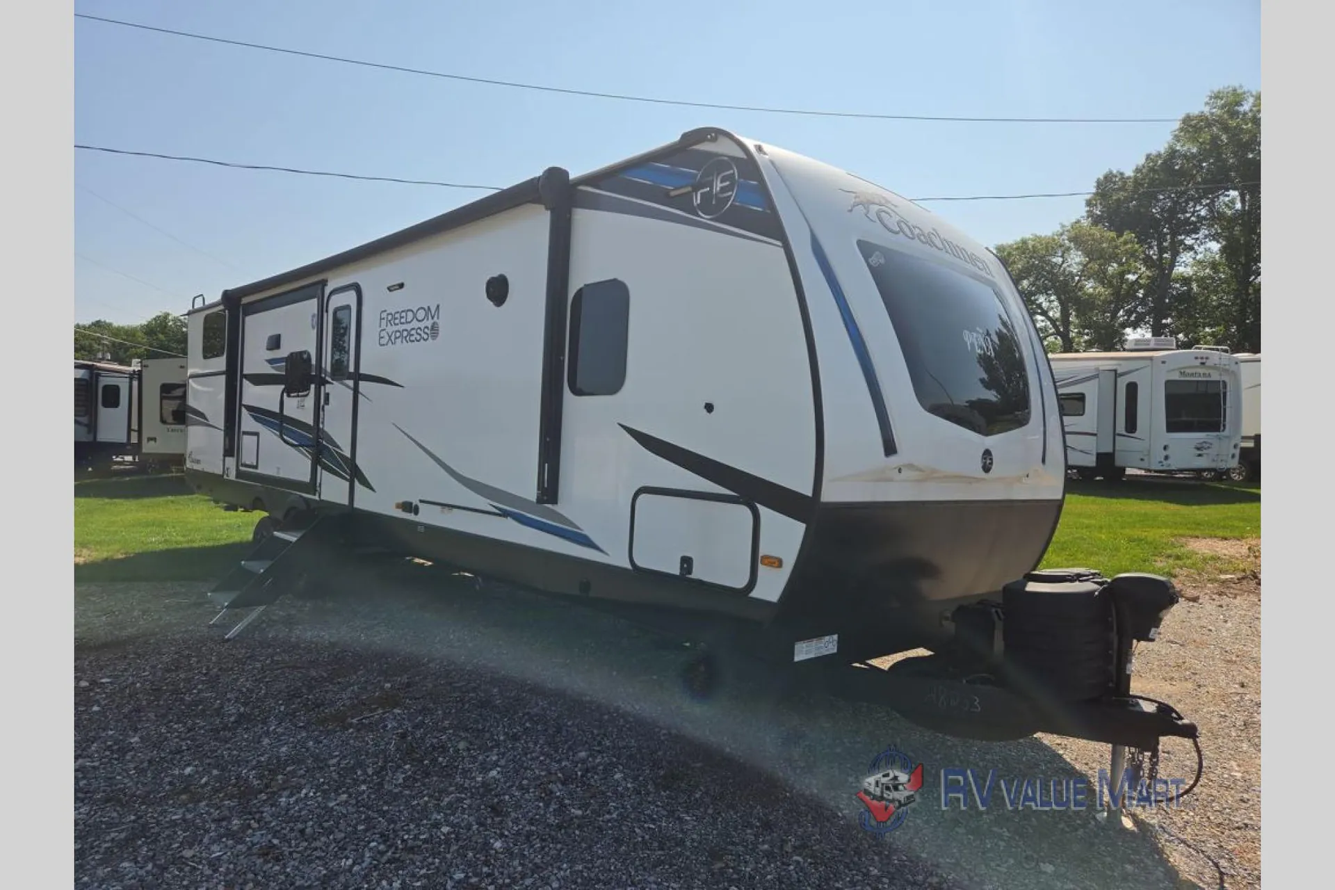 2024 Coachmen Freedom Express Ultra Lite 320BHDS - Photo 2