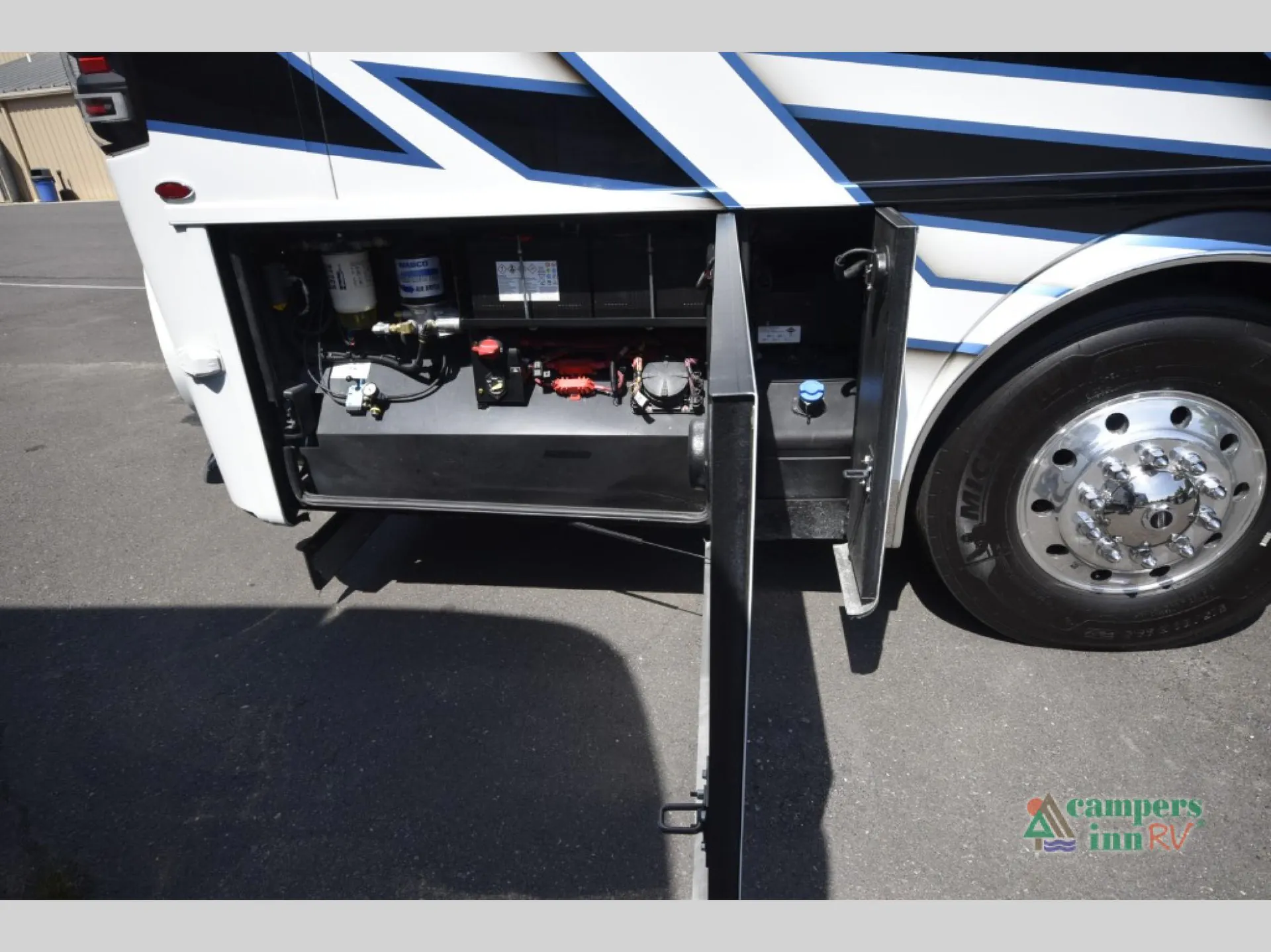 2026 Newmar King Aire 4596 - Photo 4