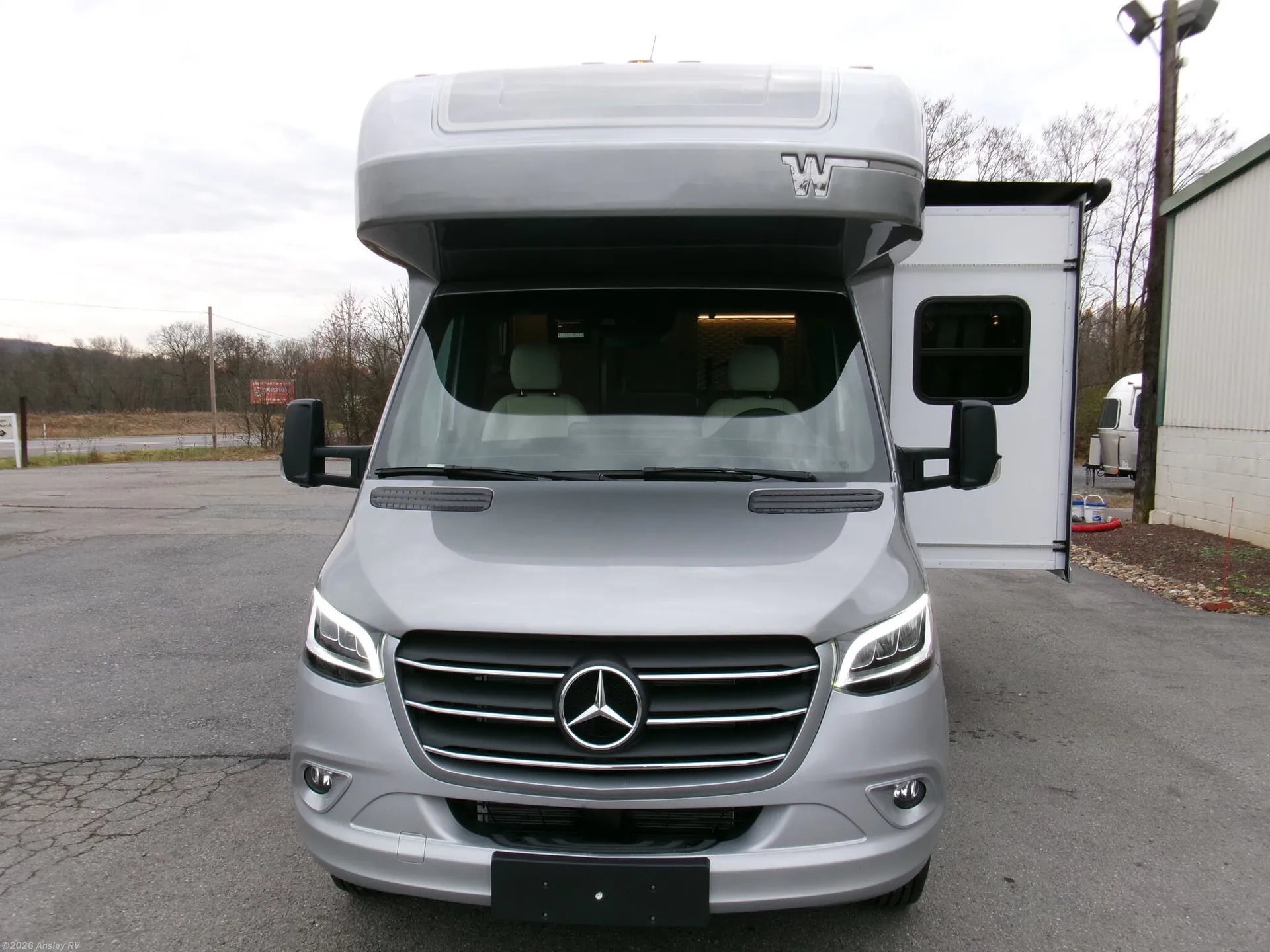 2025 Winnebago View 24T - Photo 4