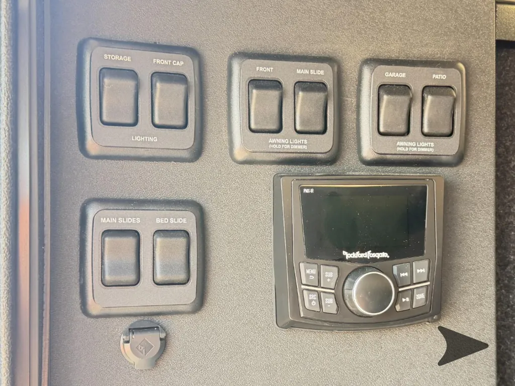 2025 Brinkley Model G 3970, Photos photo 22